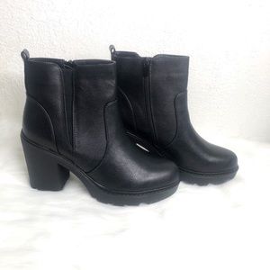 Black Heel Platform Bootie